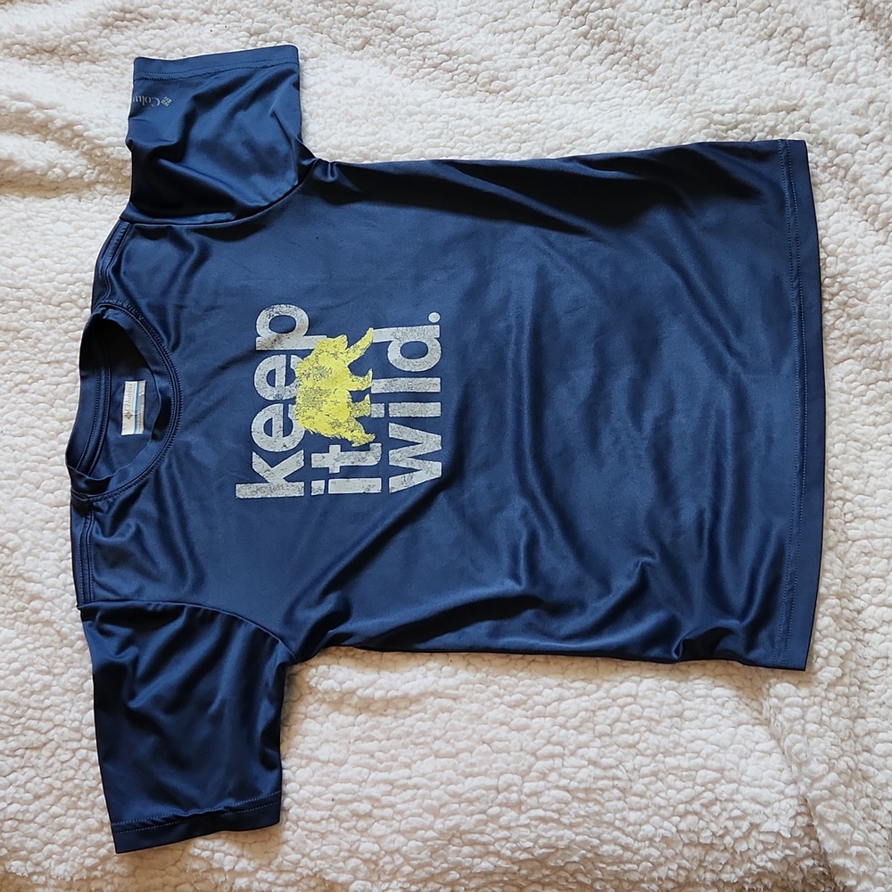 Boys Columbia shirt Medium 10-12